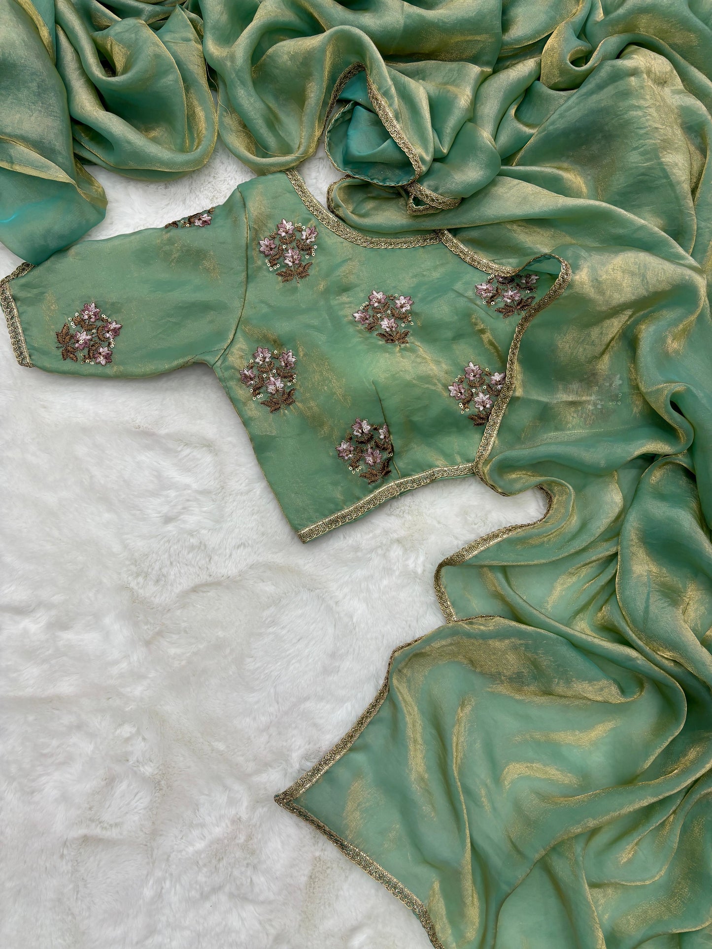 HEAVY DESIGNER FENDY SOFT AND RICH SILK SAREE WITH DESIGNER LACE with stitched blouse β€οΈ
