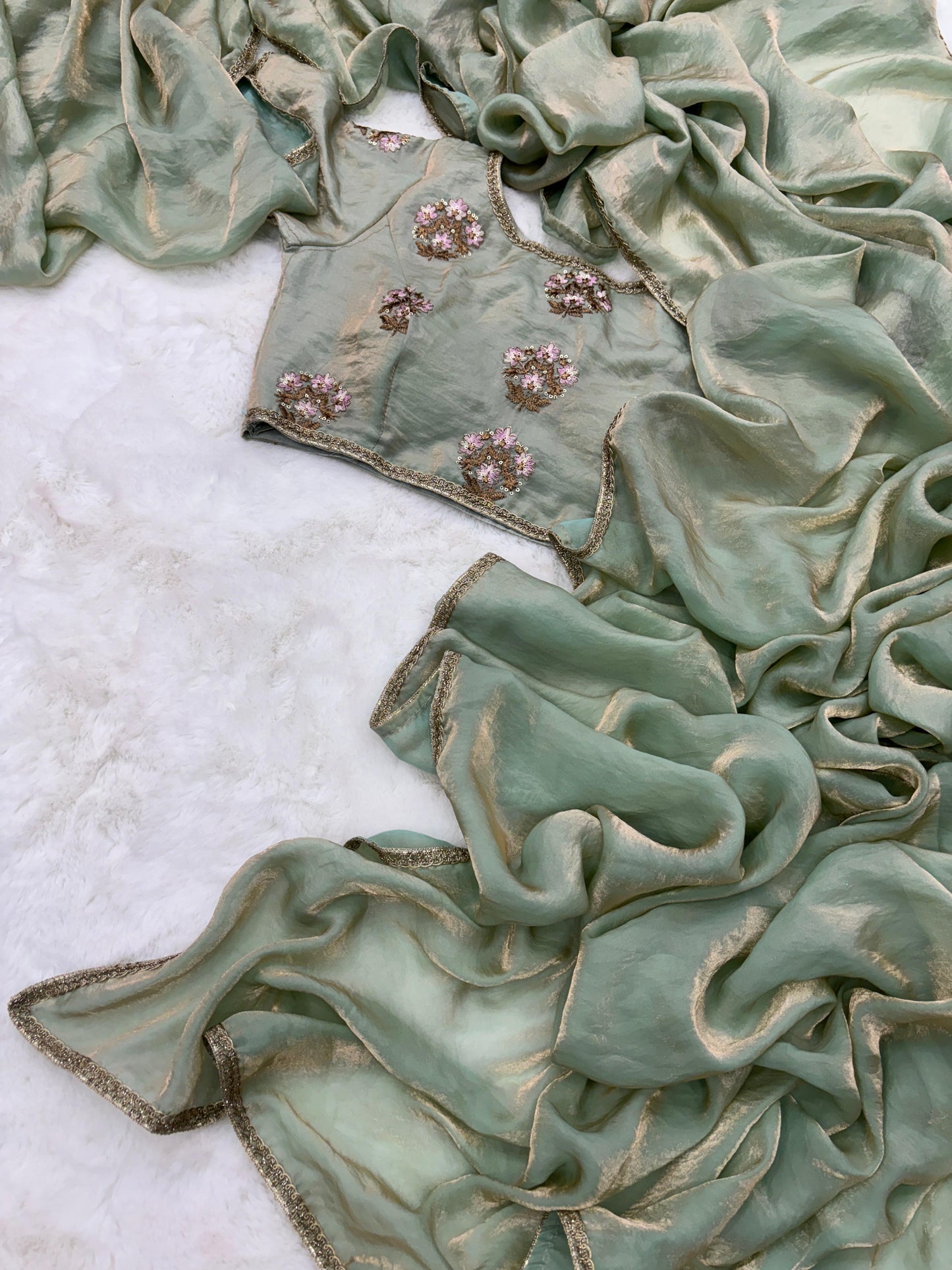 HEAVY DESIGNER FENDY SOFT AND RICH SILK SAREE WITH DESIGNER LACE with stitched blouse β€οΈ