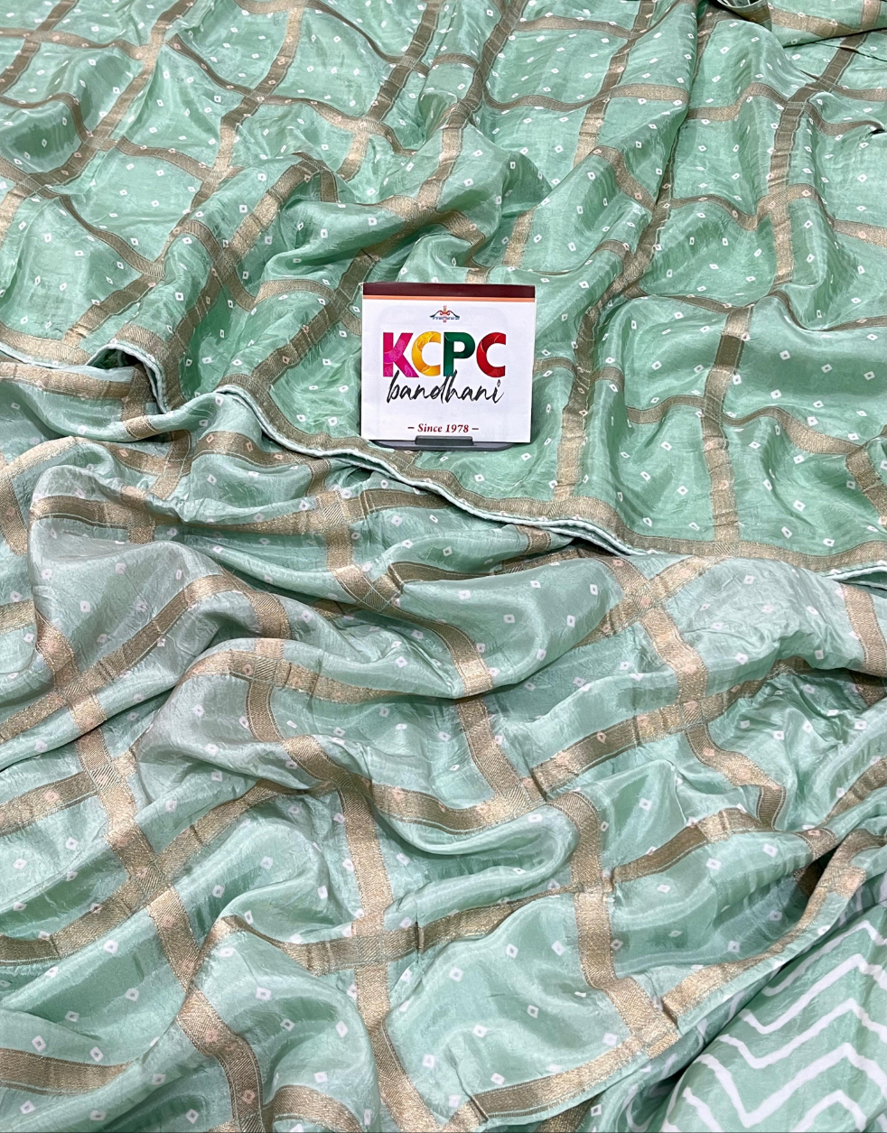 KCPC New Semi Gaji Silk bandhani Saree Zig Zag Print Pallu With Blouse