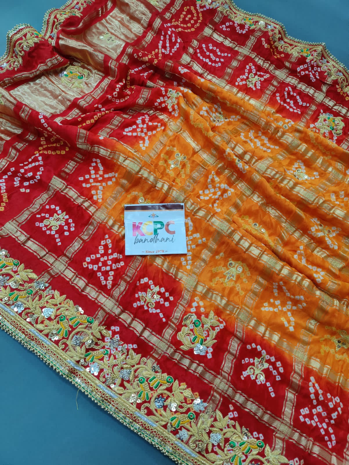 Latest Trending Pure Gaji Silk Bandhani Jardozi Work Ghatchola Chunri Pila Odhna In Aara Tari
