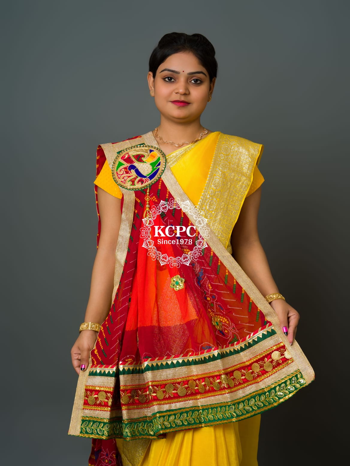 KcPc Pure Georgette chunri Pila Broach stole