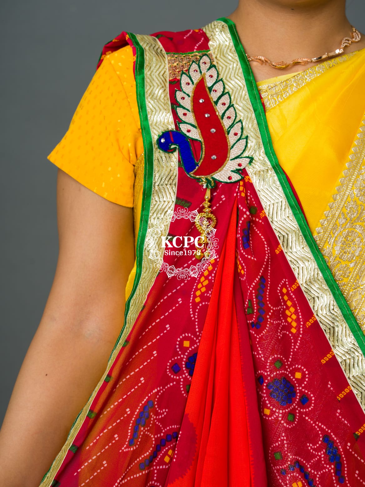 KcPc Exclusive Marwadi chunri pila Broach Stole