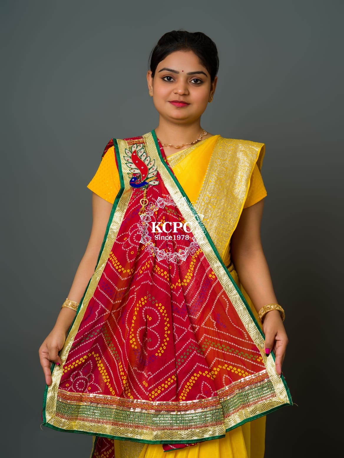 KcPc Exclusive Marwadi chunri Pila Broach Stole