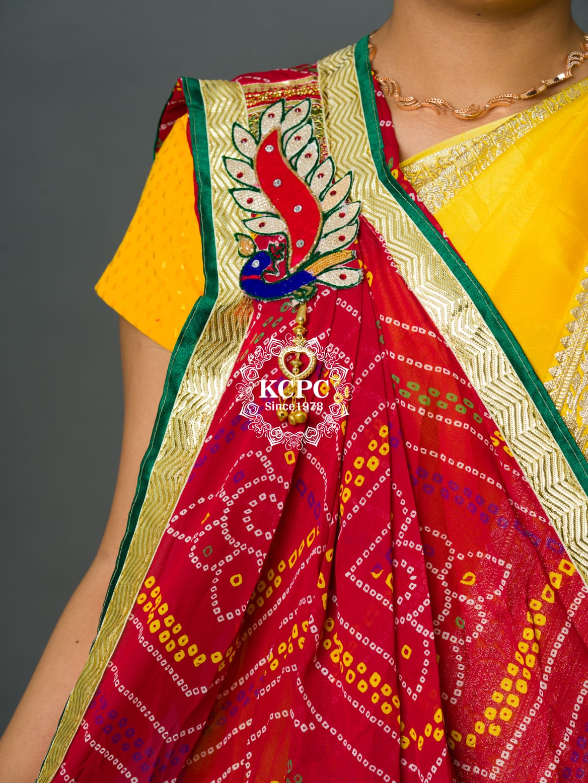KcPc Exclusive Marwadi chunri Pila Broach Stole