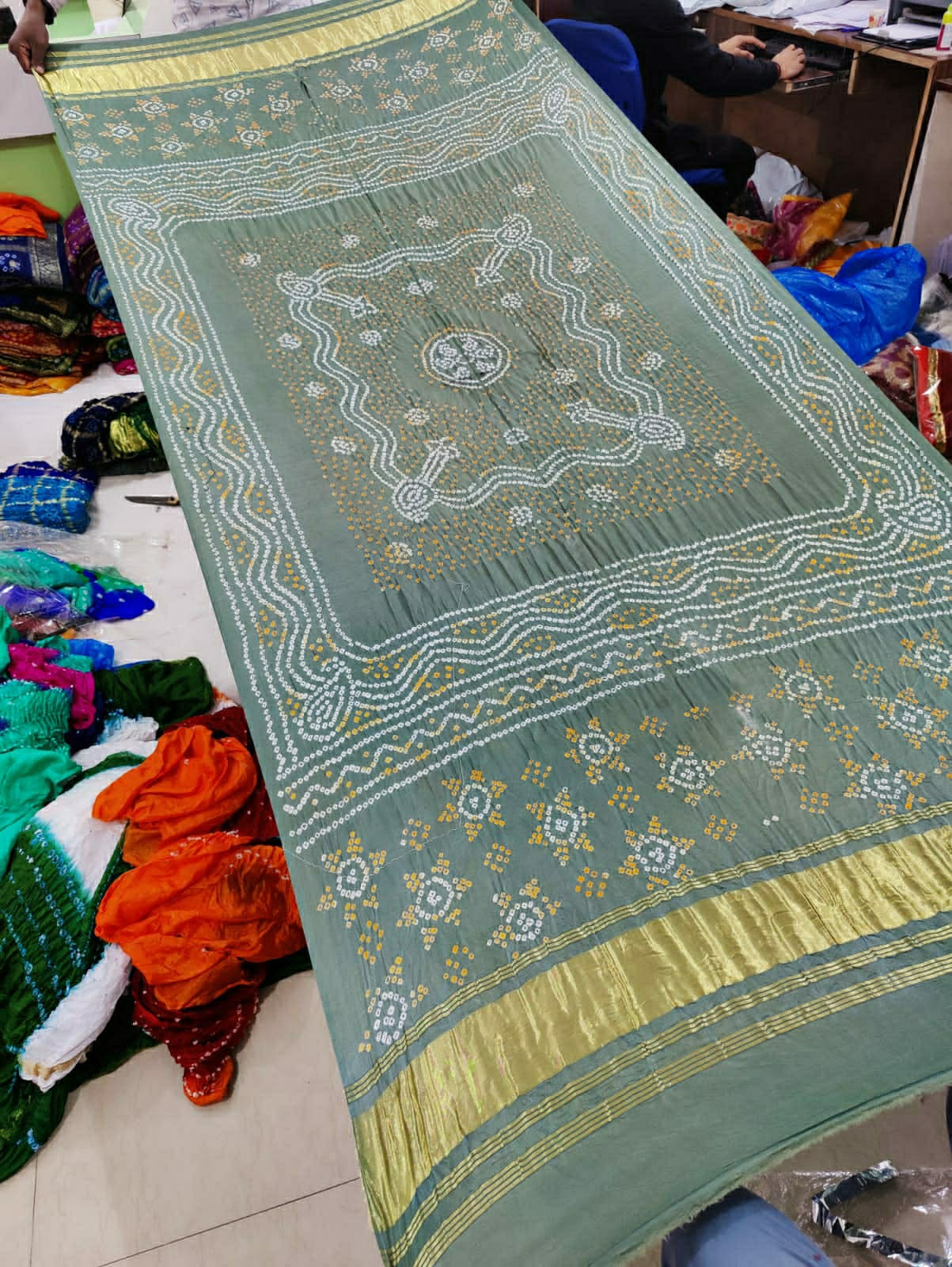 Pure Gaji Silk Bandhani chandokhani dupatta