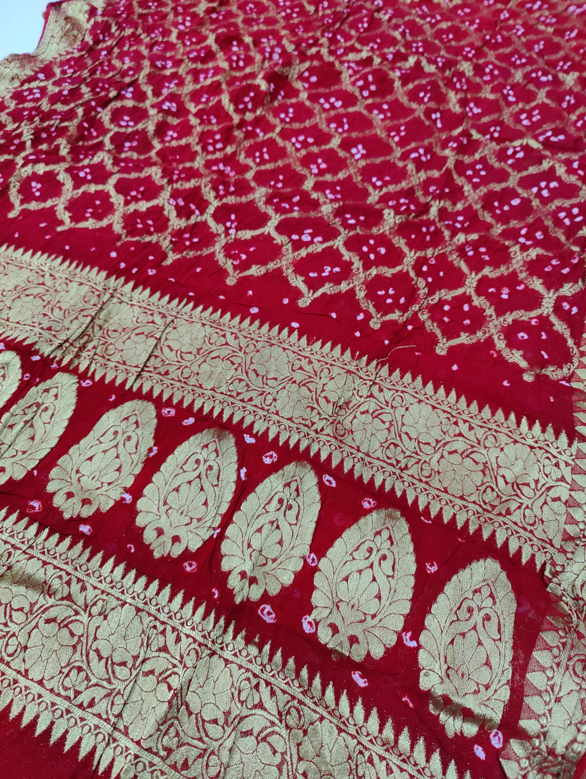 Sale item dupatta 1169 With minor defect