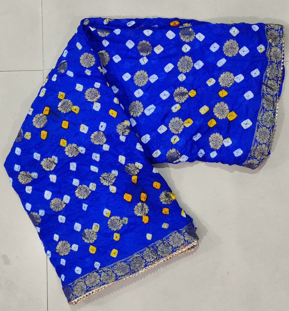 Pure Dolar Buti Tapeta Silk Zari Gotapatti Work Saree, IR