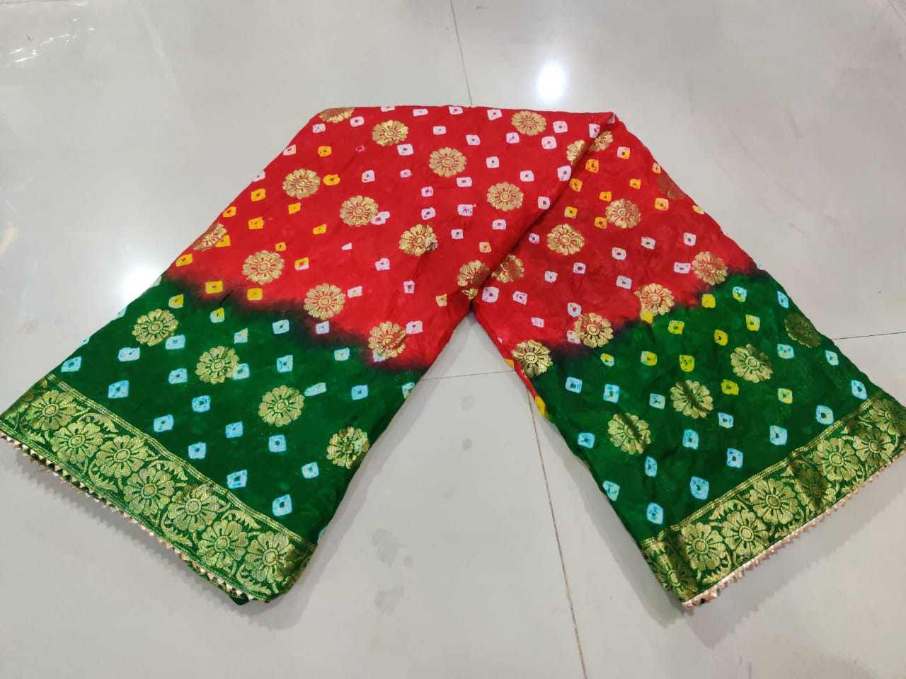 Pure Dolar Buti Tapeta Silk Zari Gotapatti Work Saree, IR