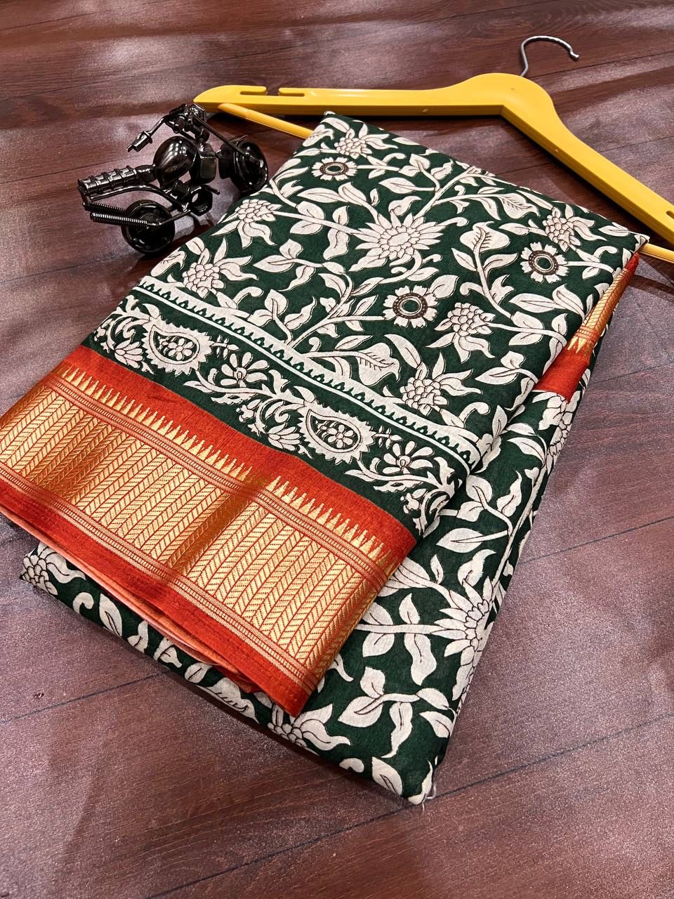 Benny creppy soft smooth with jequard border saree, VJT, OR