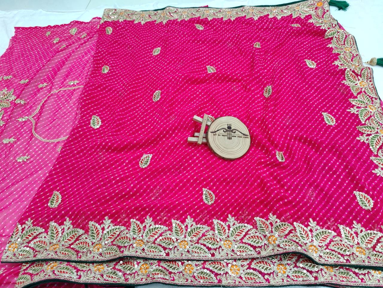 Heavy Pure Chunri And Muthda With Attractive Work Saree Vjt Nr Saree
