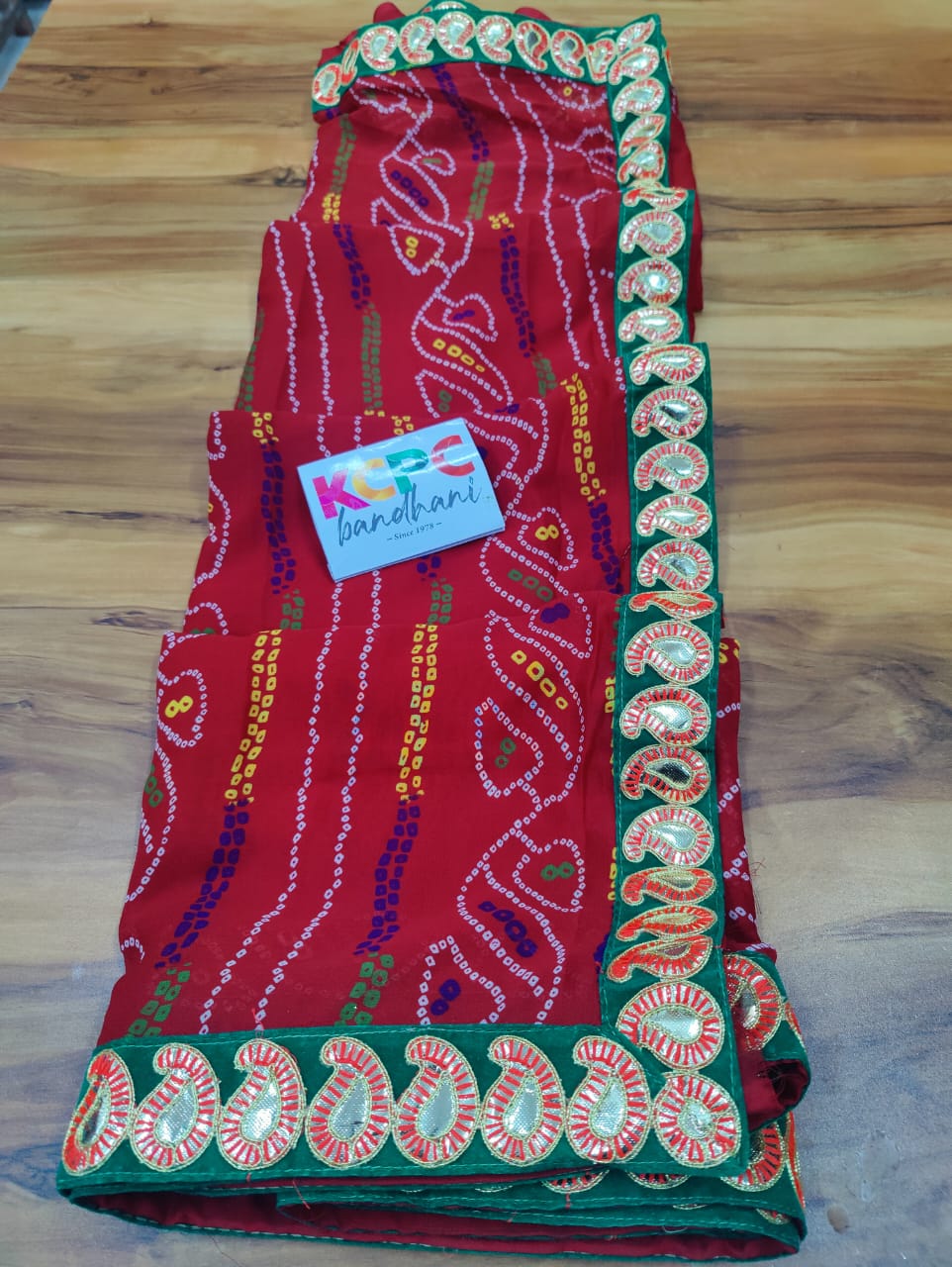 Jaipuri Traditional Marwadi Chunri Saree in Ranial Moss Fabric with blouse