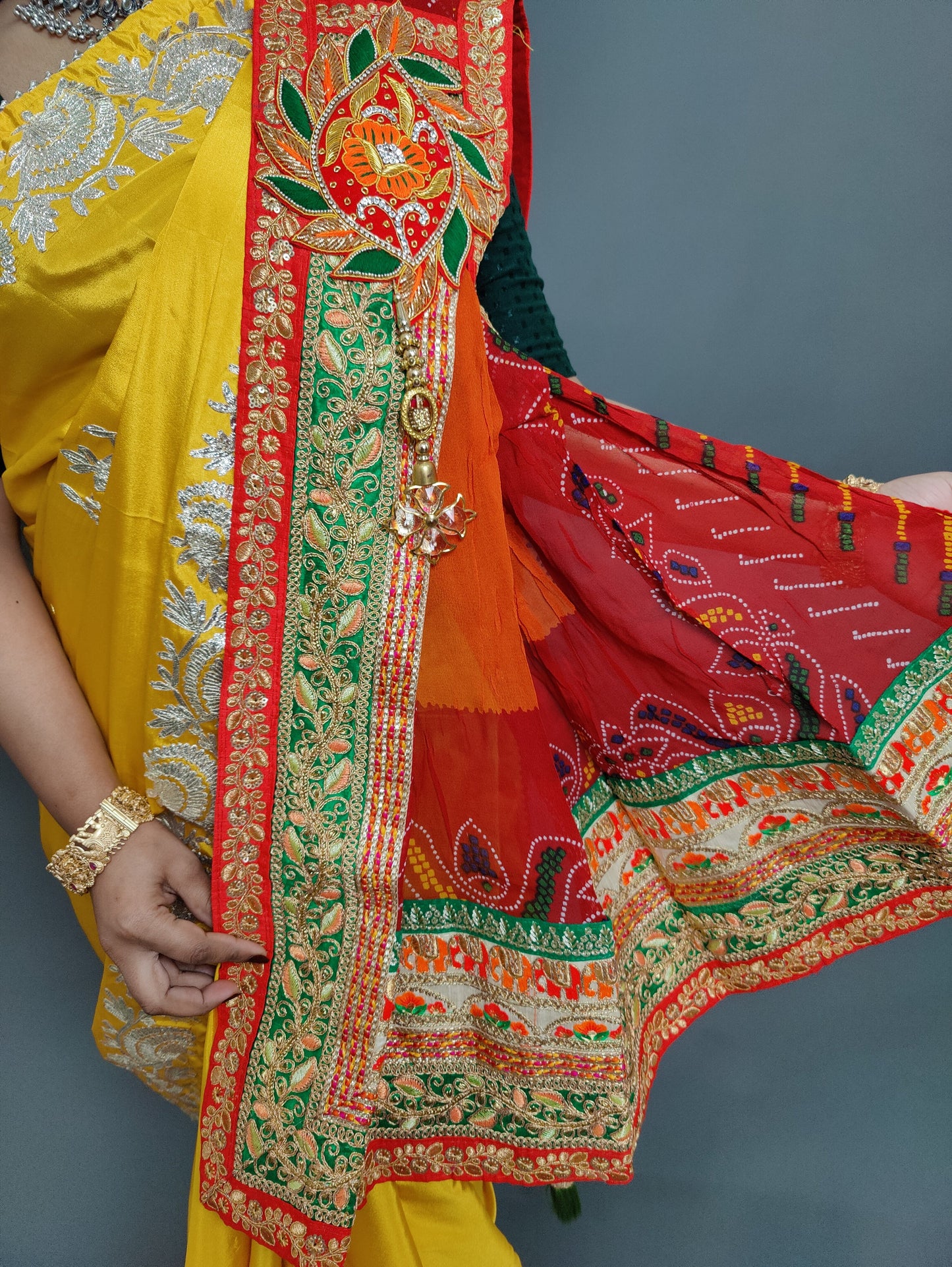New Rajsthani marwadi pure Georgette piliya broach odhna stole