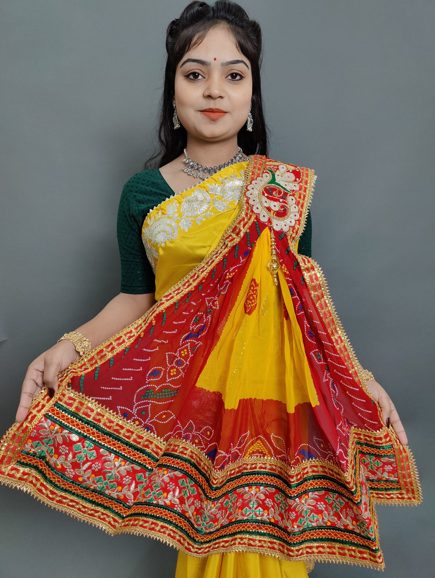 New Rajsthani marwadi pure Georgette broach pomcha odhna stole