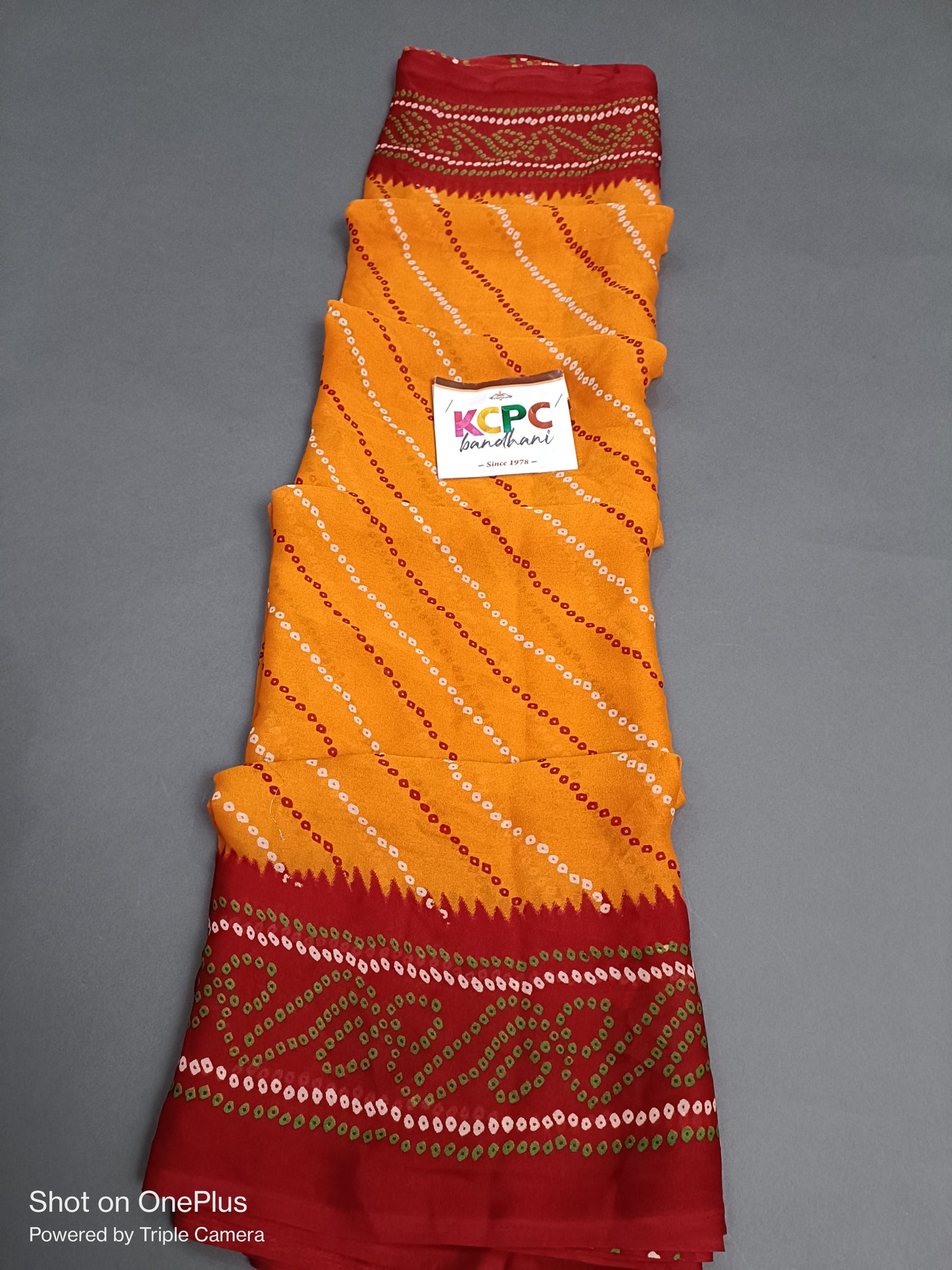 Jaipuri Traditional Marwadi Chunri Saree in Ranial Moss Fabric with blouse