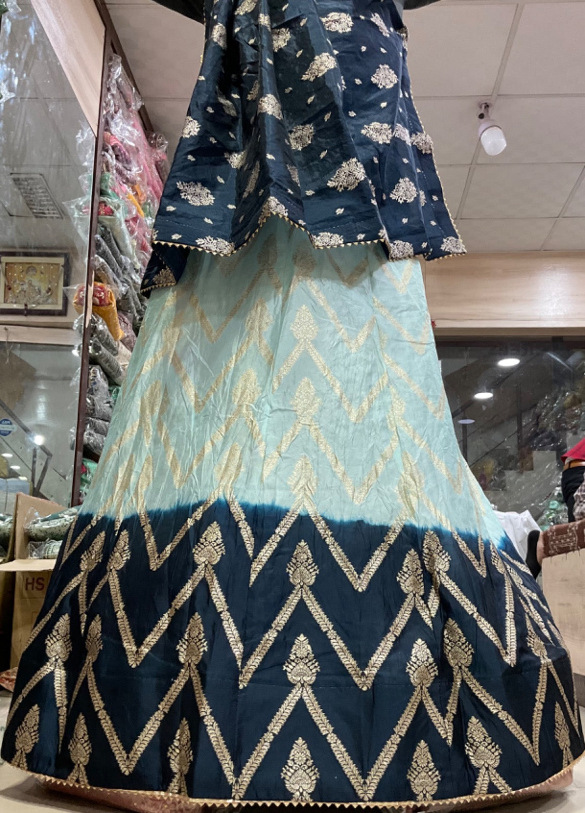 Beautiful Zari Silk Duptta Lehanga Kml Or Sky Morkhanti Lehenga