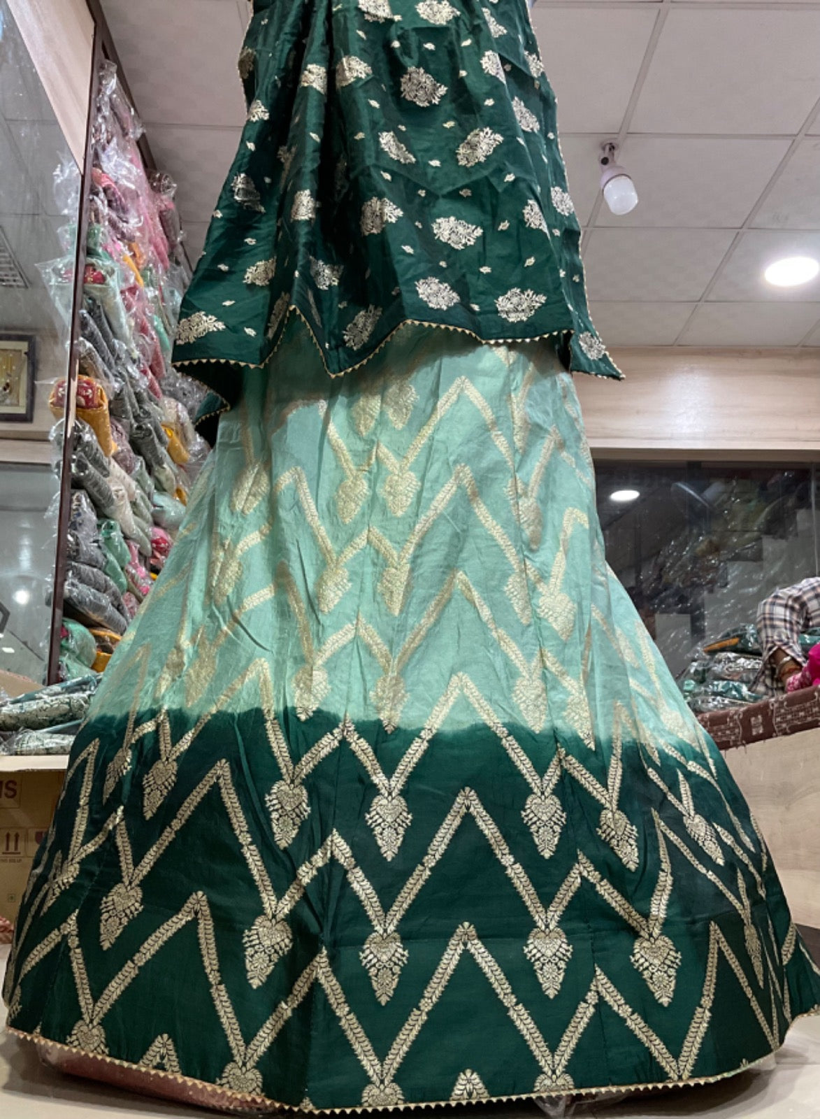 Beautiful Zari Silk Duptta Lehanga Kml Or Rama Bottle Green Lehenga