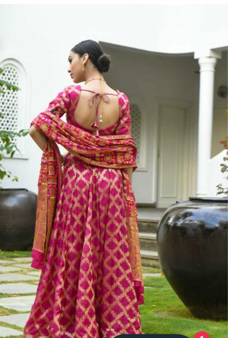 KcPc Beautiful Rajasthani Bandhej Gharchola Lehenga, KML