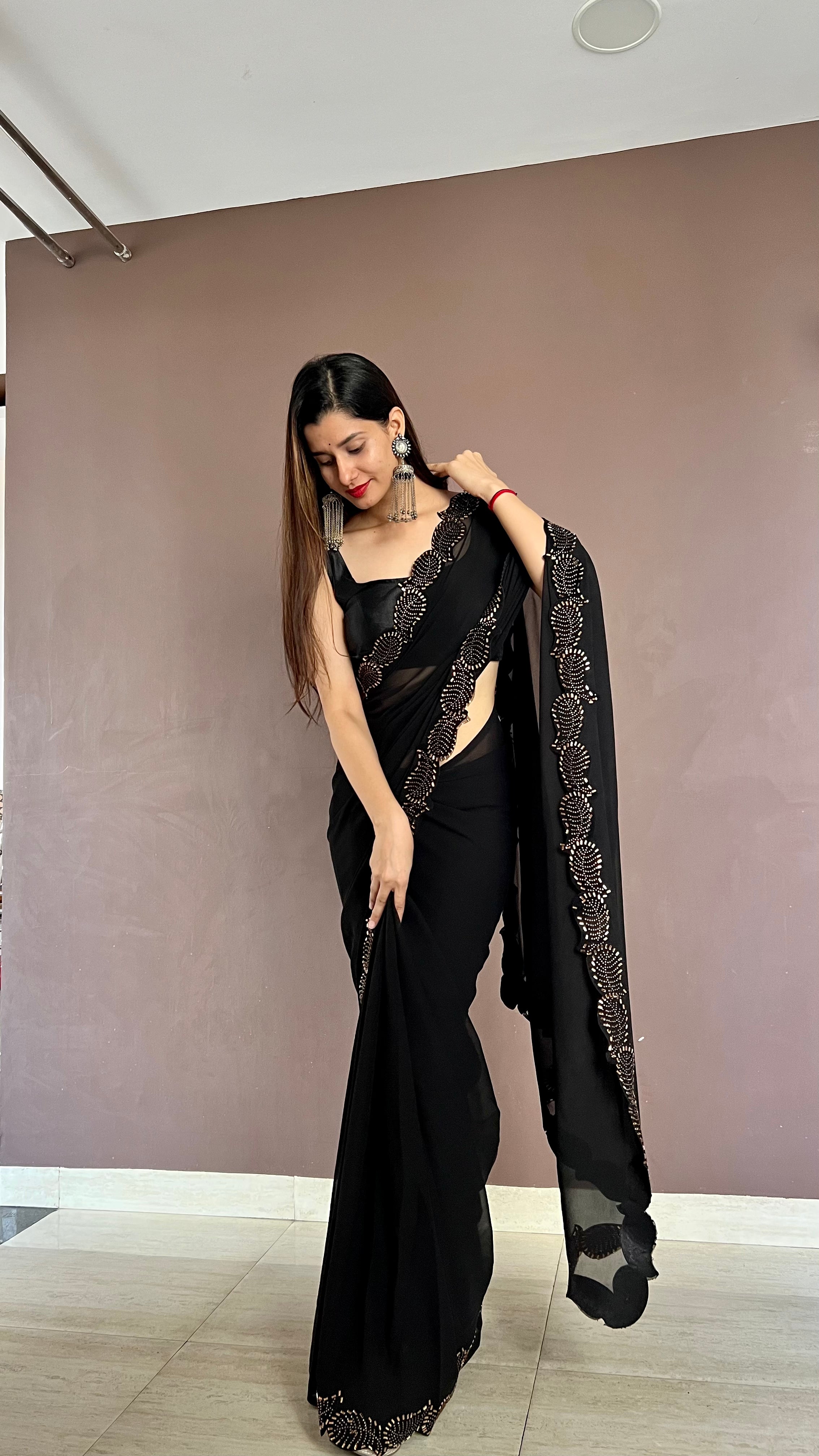 Black partywear georgette saree Priyaz Gallery