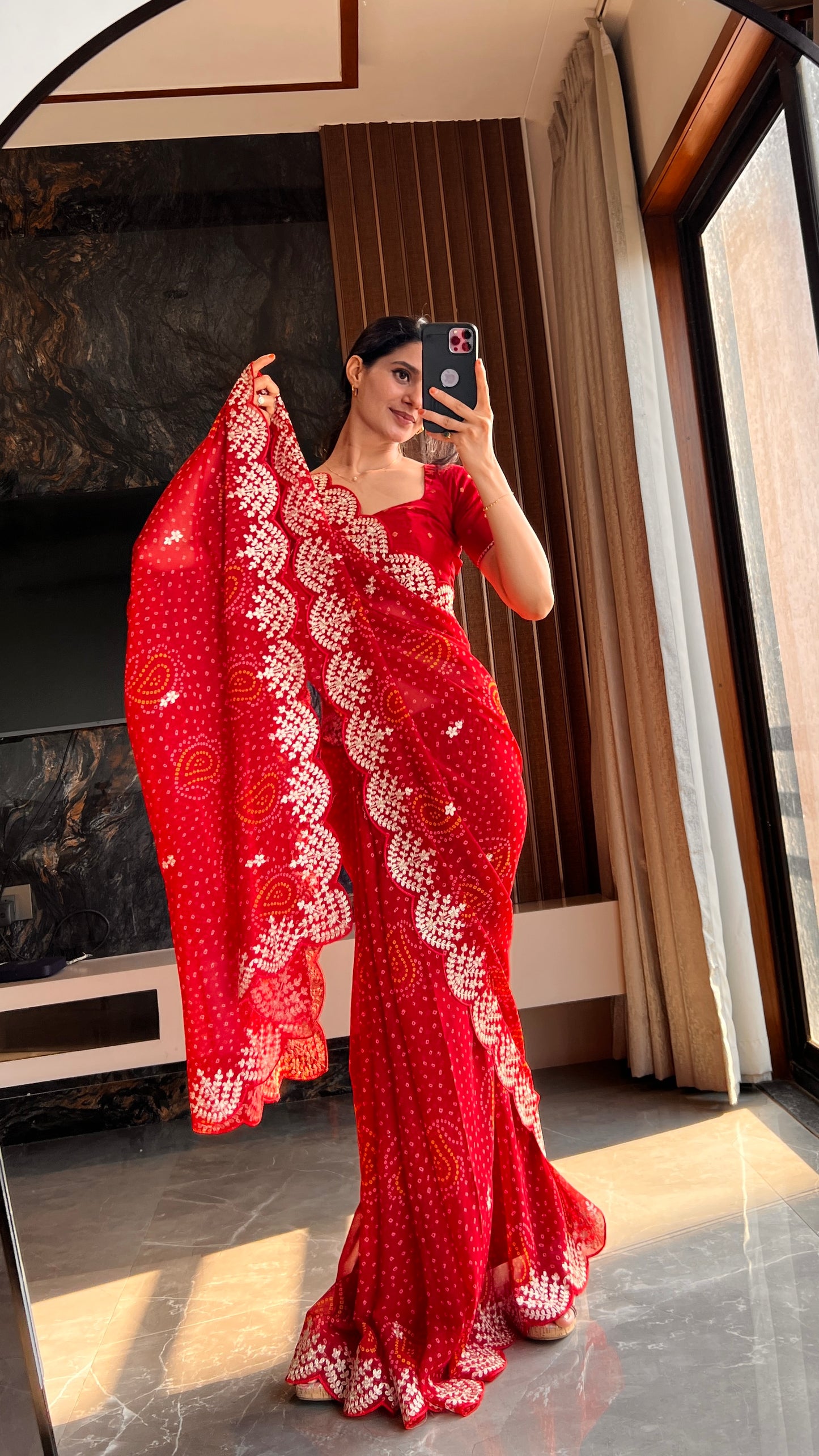 Georgette bandhani Gotapatti border saree