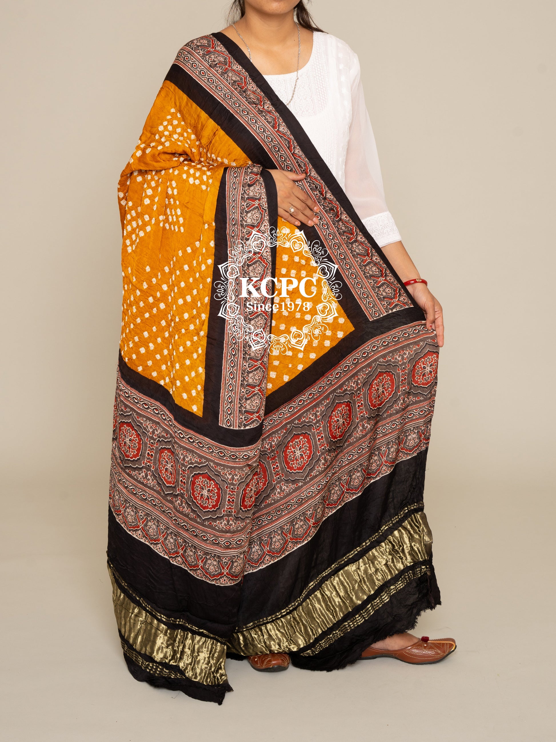 Kcpc Pure Gaji Silk Ajrakh Bandhani Dupatta Dr Kc