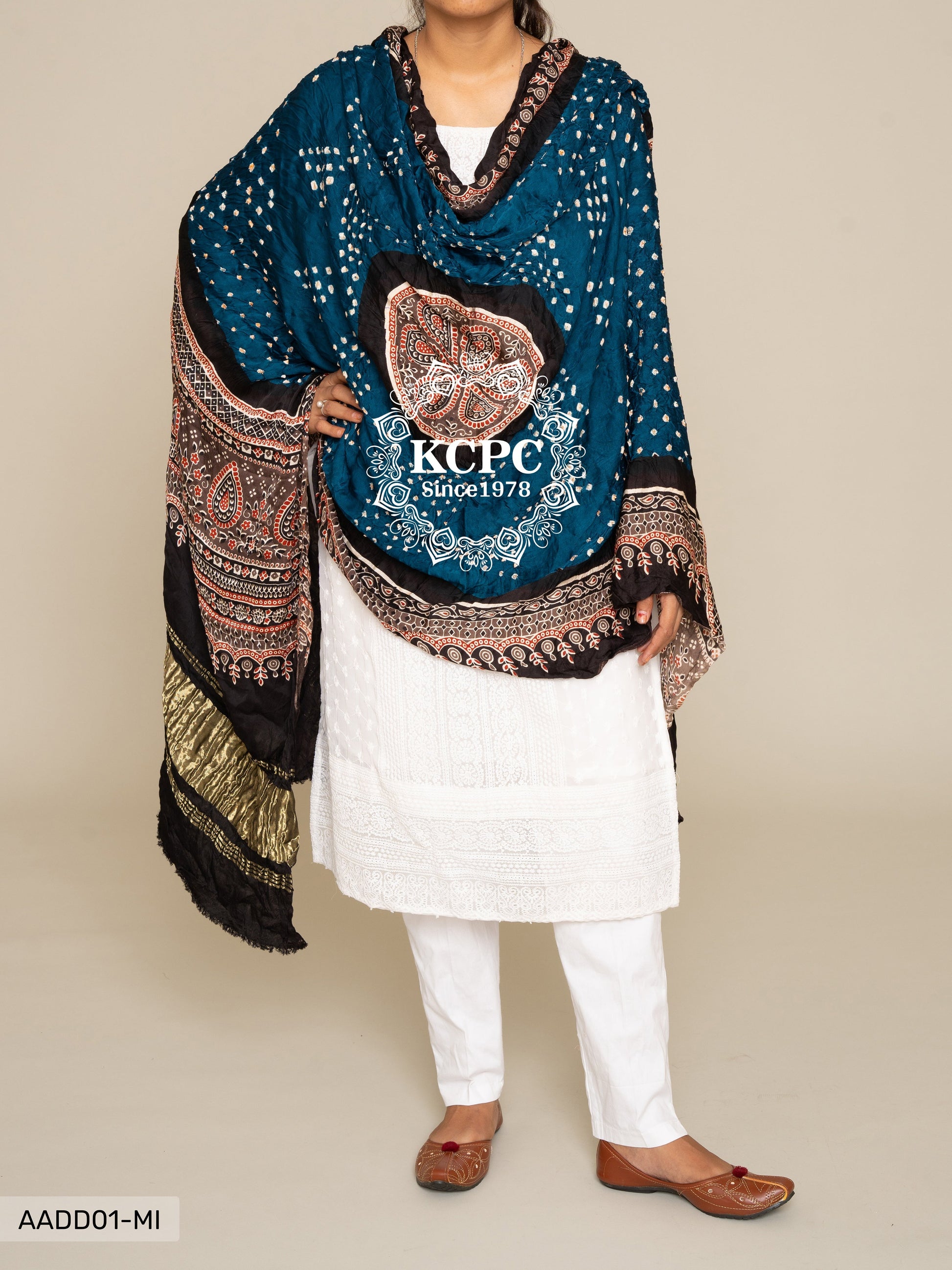 Kcpc Pure Gaji Silk Ajrakh Bandhani Dupatta Dr Kc Morekanthi