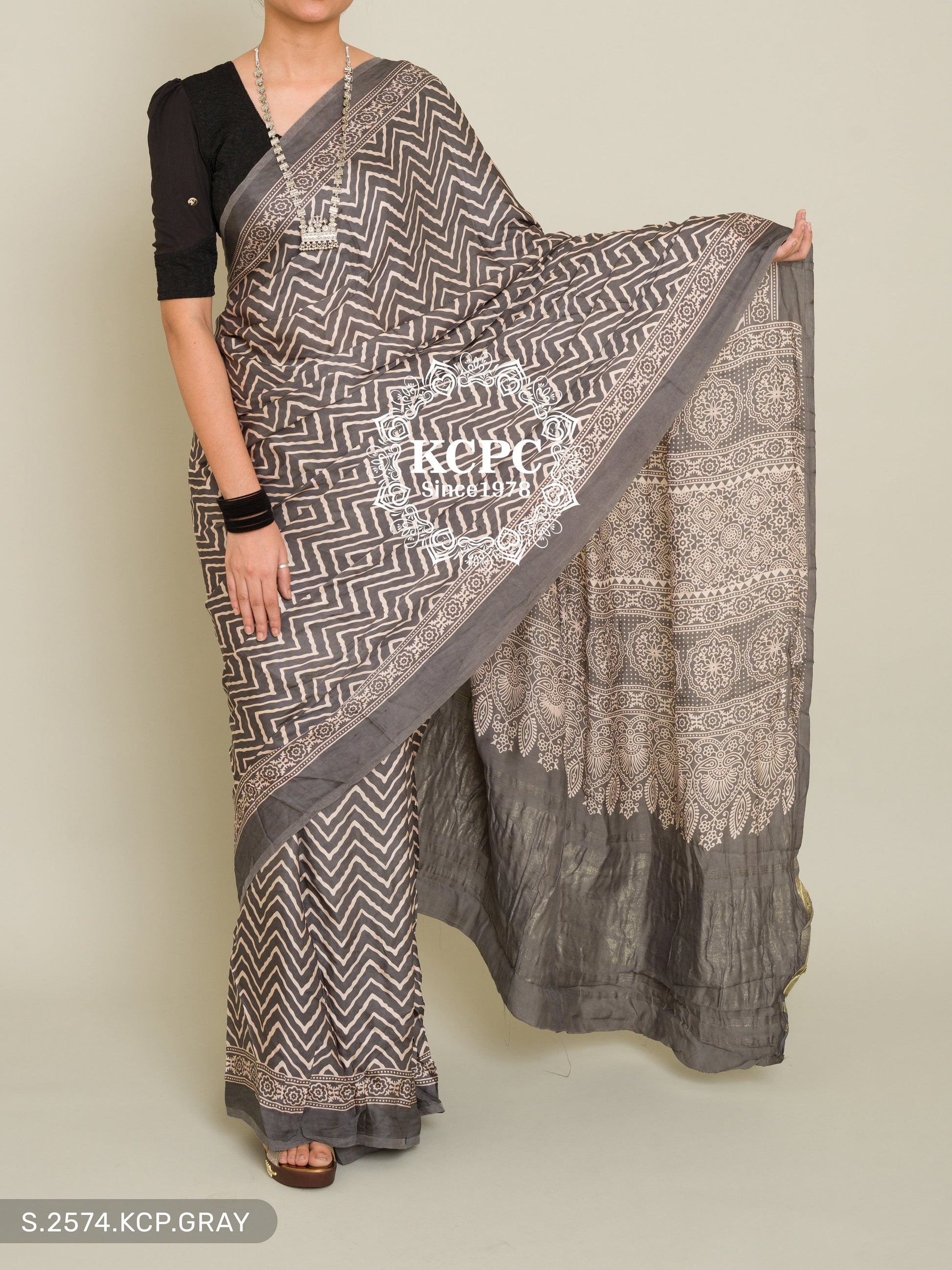 Pure Gaji Silk Ajrakh Zigzag Modal Saree With Blouse Gray