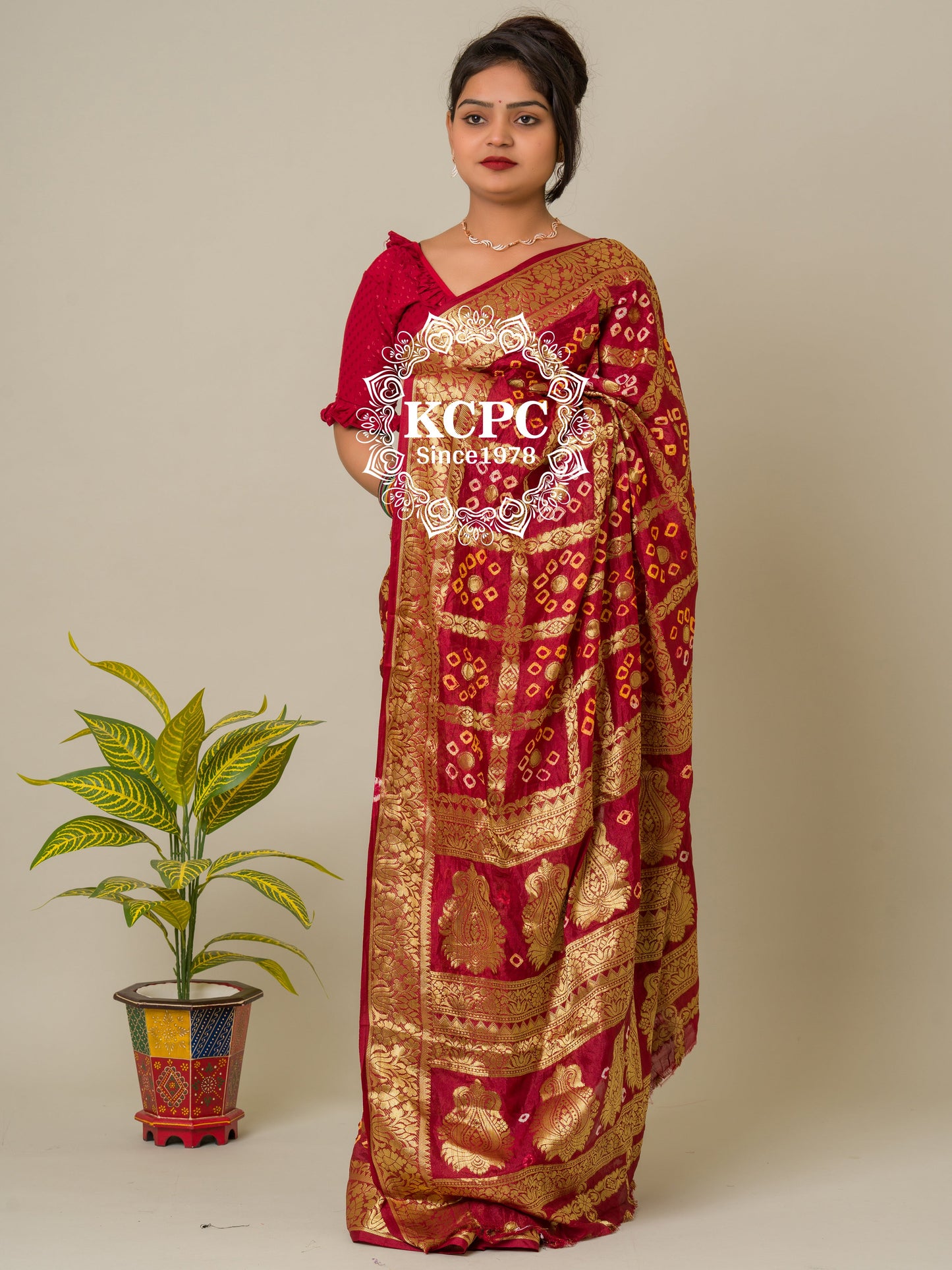 Bandhej silk gharchola Single coin saree