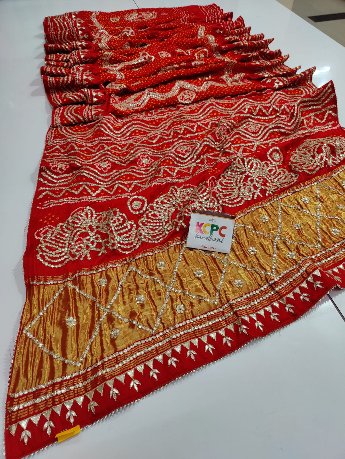 Pure Gaji Silk Bandhani Heavy Gotapatti Work

Saree With Blouse Red Saree