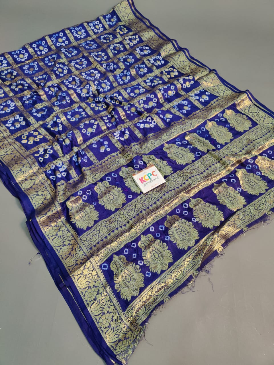 Bandhej silk gharchola Single coin saree