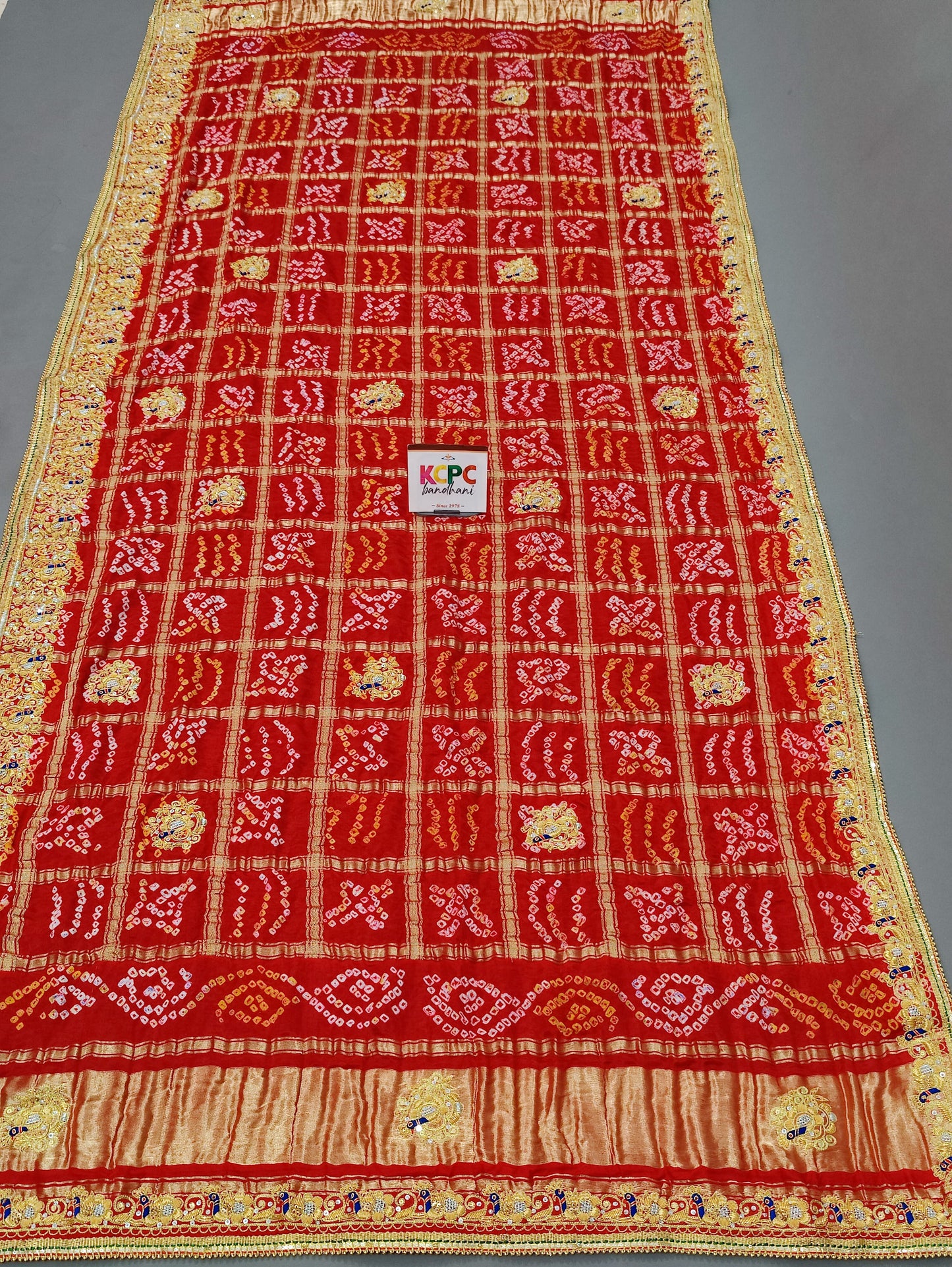 Mahajani Trending Pure Gaji Silk Bandhani Jardozi Work Ghatchola Chunri Pila Odhna in Aara Tari Handwork