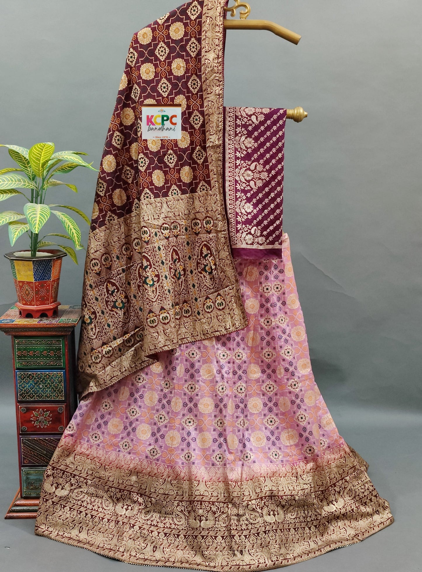 Pure banarasi dolo silk lehenga with zari work lehenga,Btu