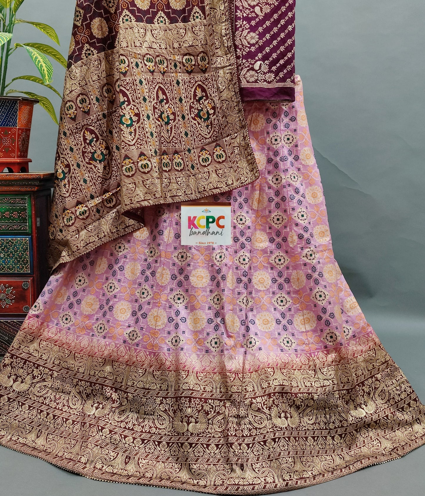 Pure banarasi dolo silk lehenga with zari work lehenga,Btu