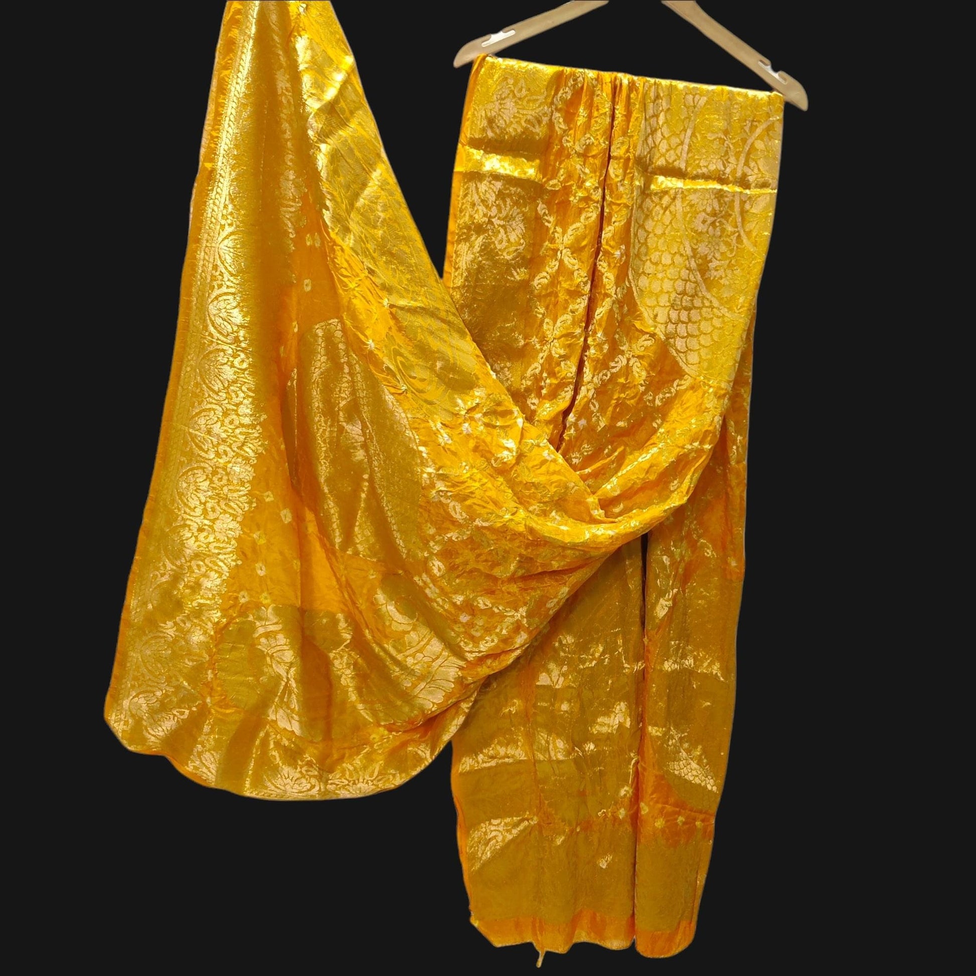 Banarasi Bandhej Gharchola Kerry Chand Dupatta Or Kc Yellow