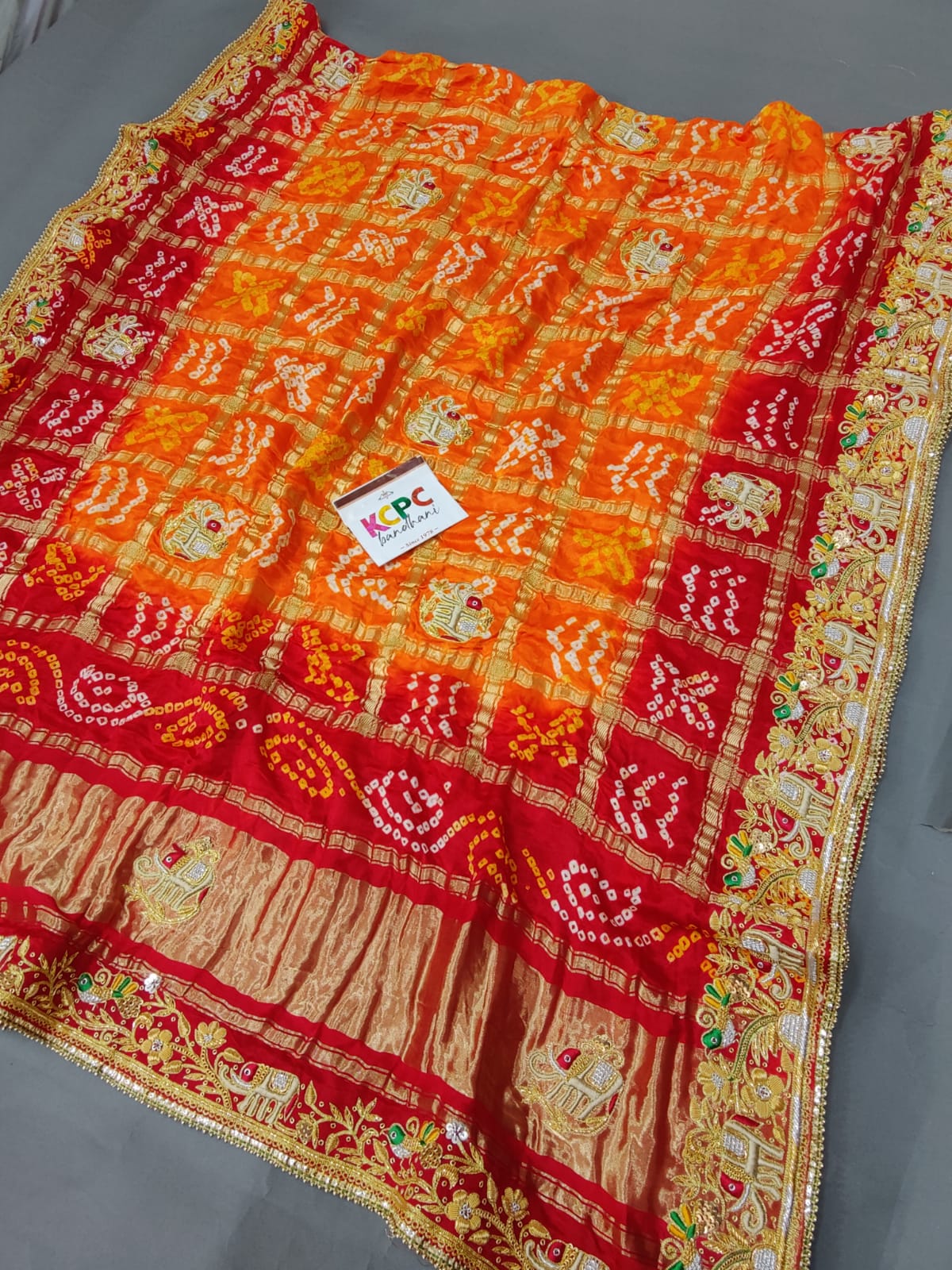 Ethnic Trending Pure Gaji Silk Bandhani Jardozi Work Ghatchola Chunri Pila Odhna in Aara Tari Handwork