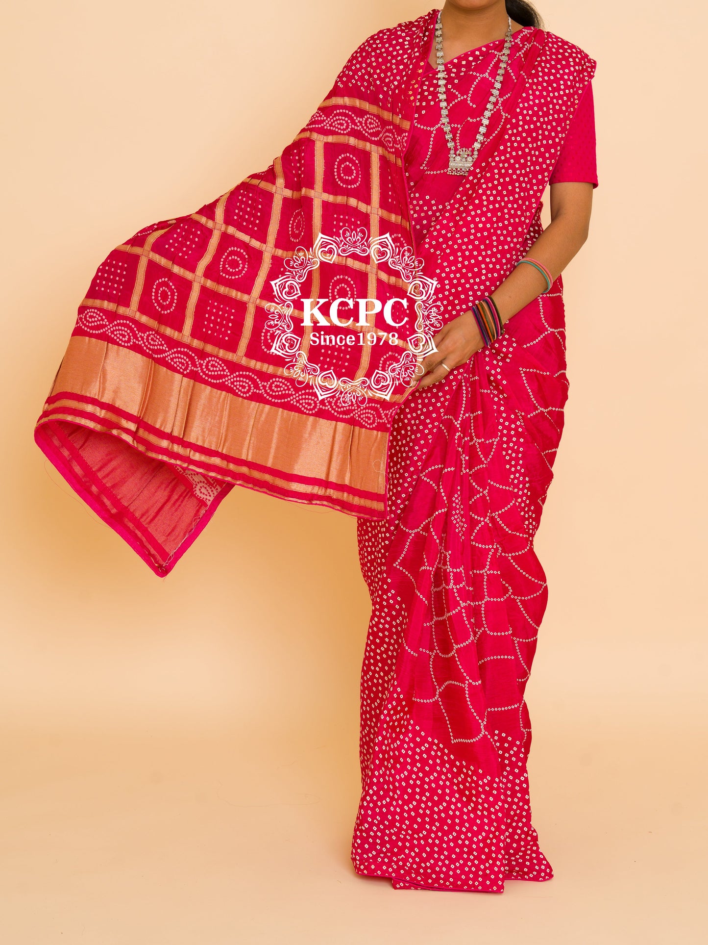 Pure gaji silk bandhani makdi jal saree