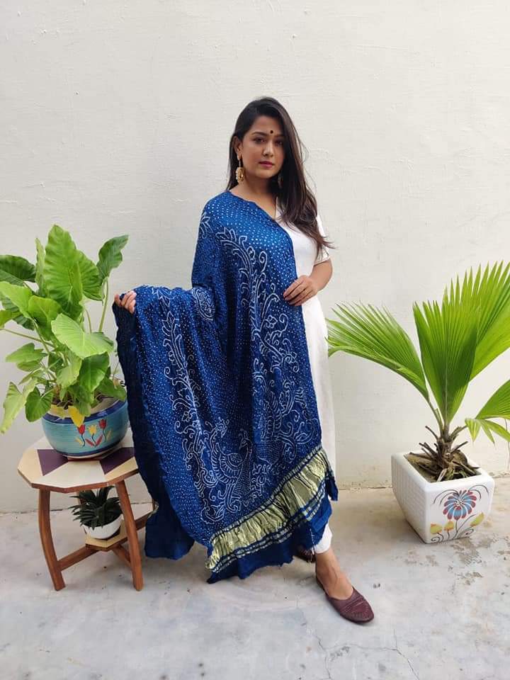 Pure Gaji Silk Peacock Bandhani Dupatta Navy