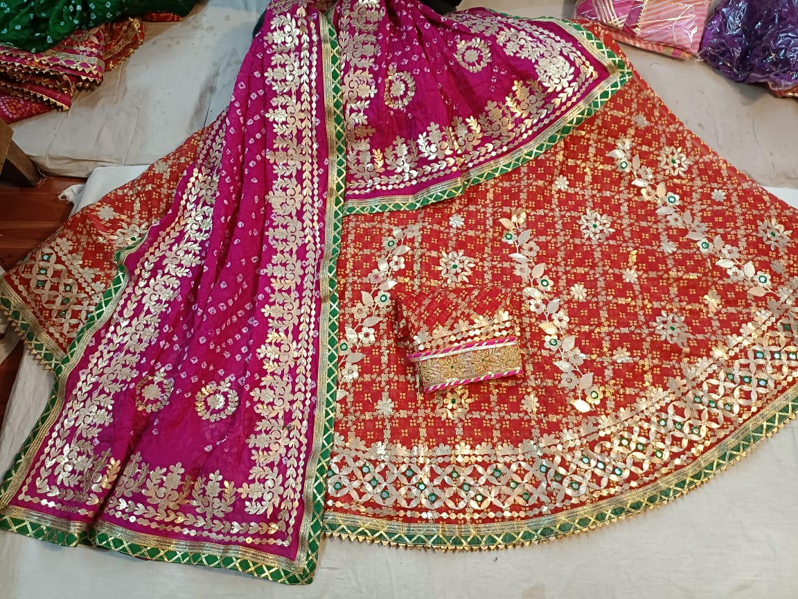 Bandhani Silk Ghatchola Rajasthani Latest Jaipuri Lehenga Chunni Set, Nr,  Kml, सिल्क लहंगा - Khatushyam Creations, Sikar | ID: 2850228419933