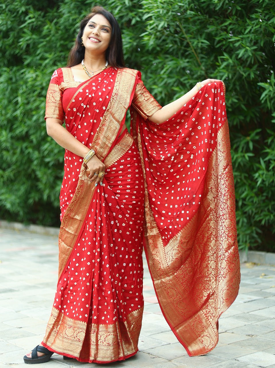Kanchi Purn Style Bandhani Saree Or Kc