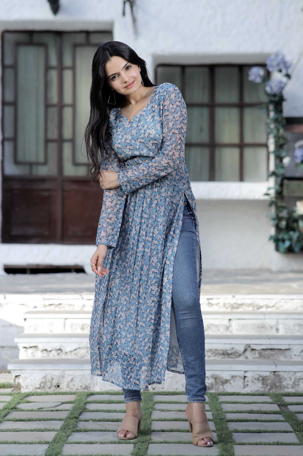 Buy online Striped Cotton Short Kurti from Kurta Kurtis for Women by Iridaa  Jaipur for ₹499 at 72% off | 2024 Limeroad.com