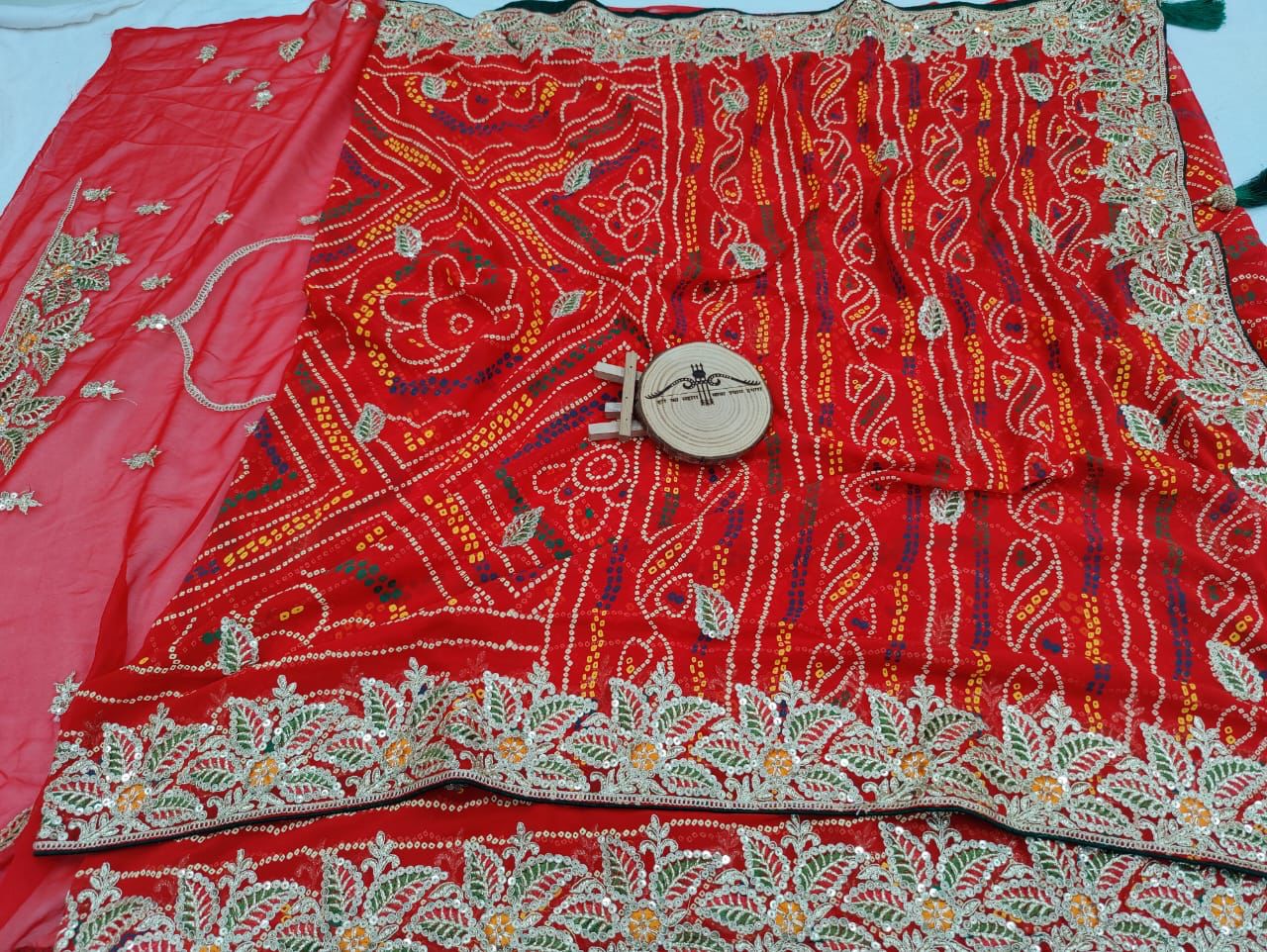 NEW CHUNRI LAUNCHED* 🥳Pure Viscose Micro Georgette Fabric Saree With  Jaipuri Chunri Bhandej......🥻 😍😍With Beautiful Hand Work Cutdana… |  Instagram