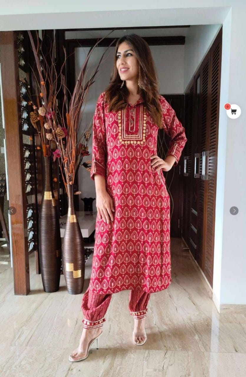 Beautiful Sikka And Lace Work On Yoke Paired With Afagani Kurti Vt Or Size Xxl 44 Kurtis