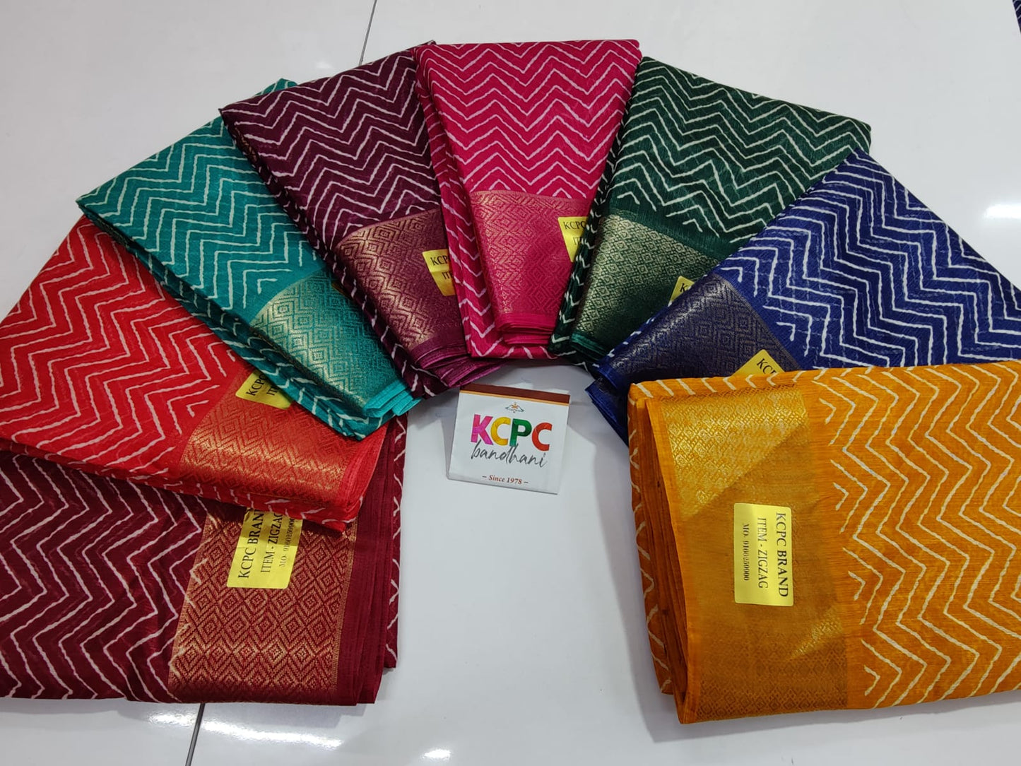 Pure Soft Cotton Silk Golden Zari Weaving Border With Zig Zag Pattern Saree Kcpc Or