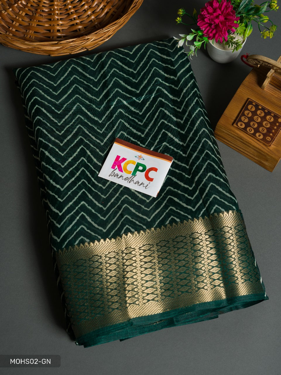 Pure Soft Cotton Silk Golden Zari Weaving Border With Zig Zag Pattern Saree Kcpc Or Bottle Green