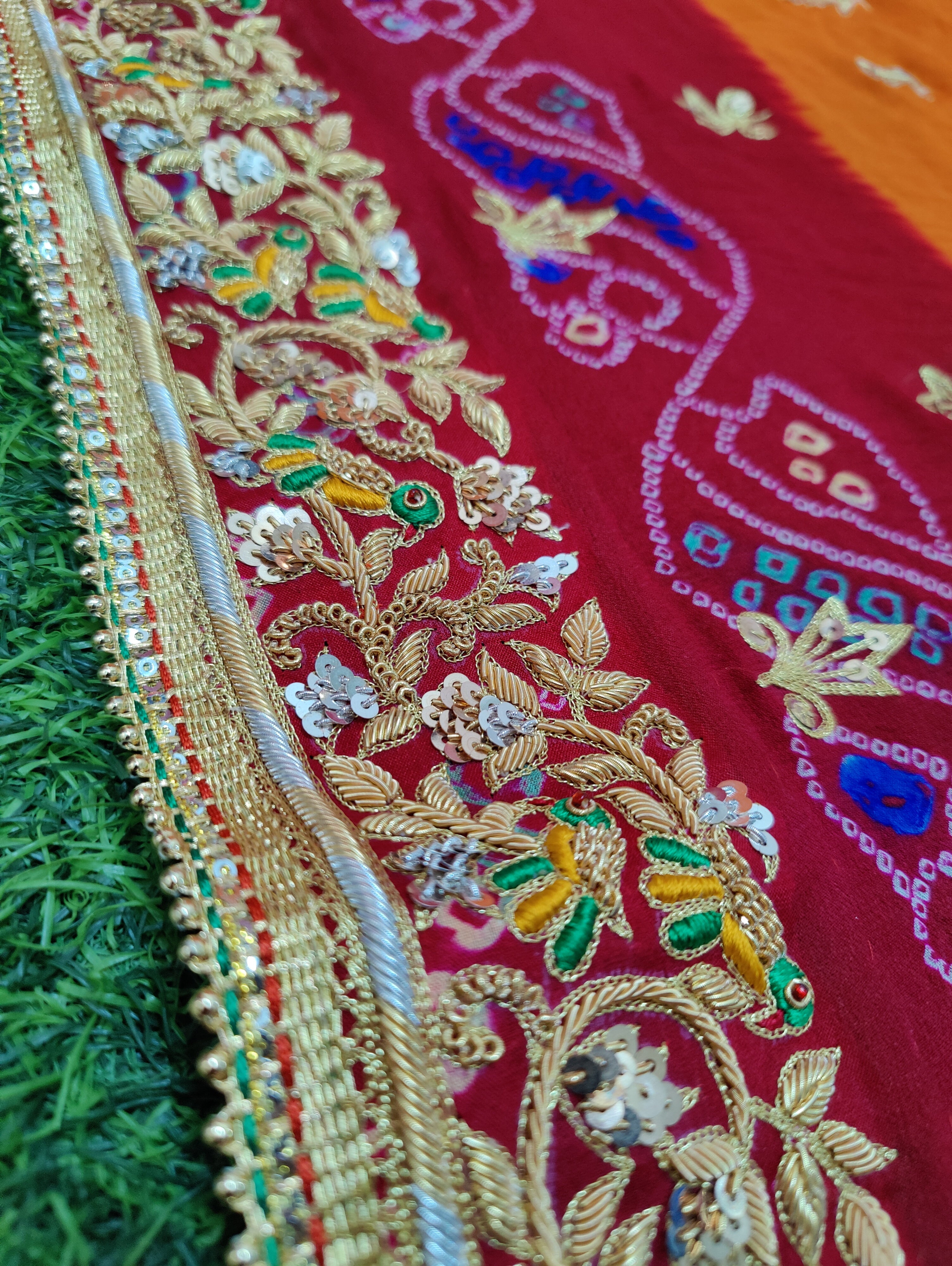 Bandhej sarees have their own charm and feeling. Be it a traditional  gathering or a wedding these sarees bring a sense of connectivity to our  culture... | By Aari Tari Fashions Pvt.