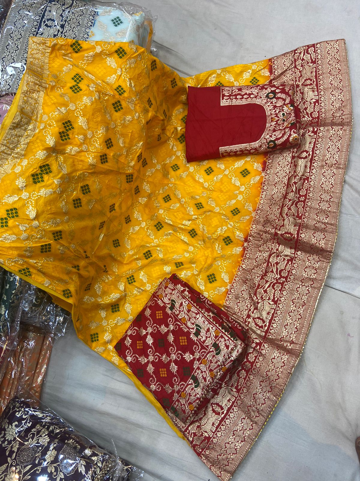 Pure Banarasi Dolo Silk Zari Weaving Lehanga With Jaipuri Dai Dola Banarasi Dupatta Kml Nr Lehenga