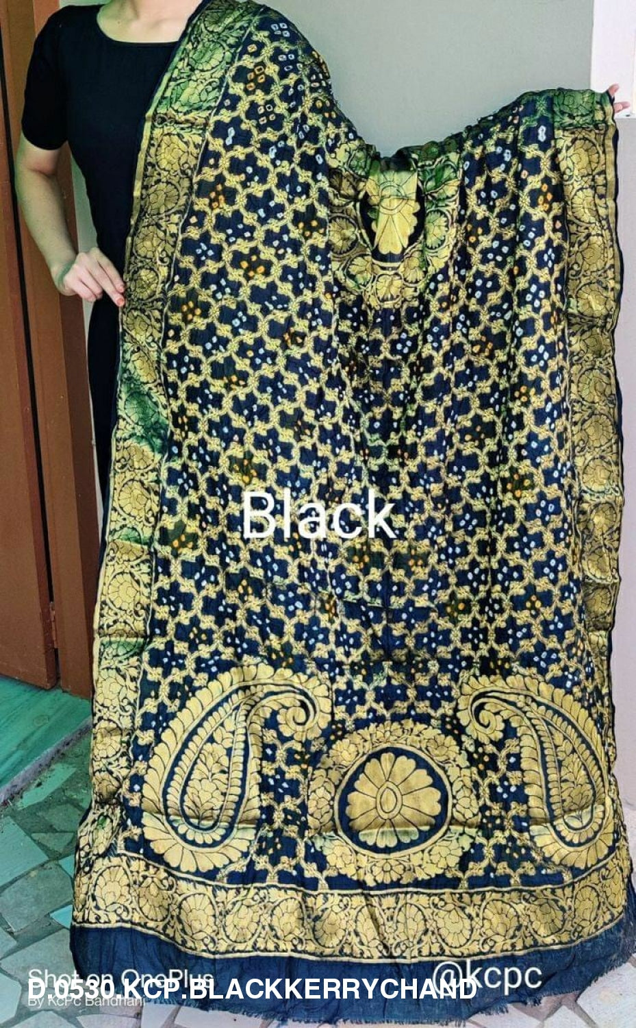 Banarasi Bandhej Gharchola Dupattas Or Kc Black Kerry Chand Dupatta