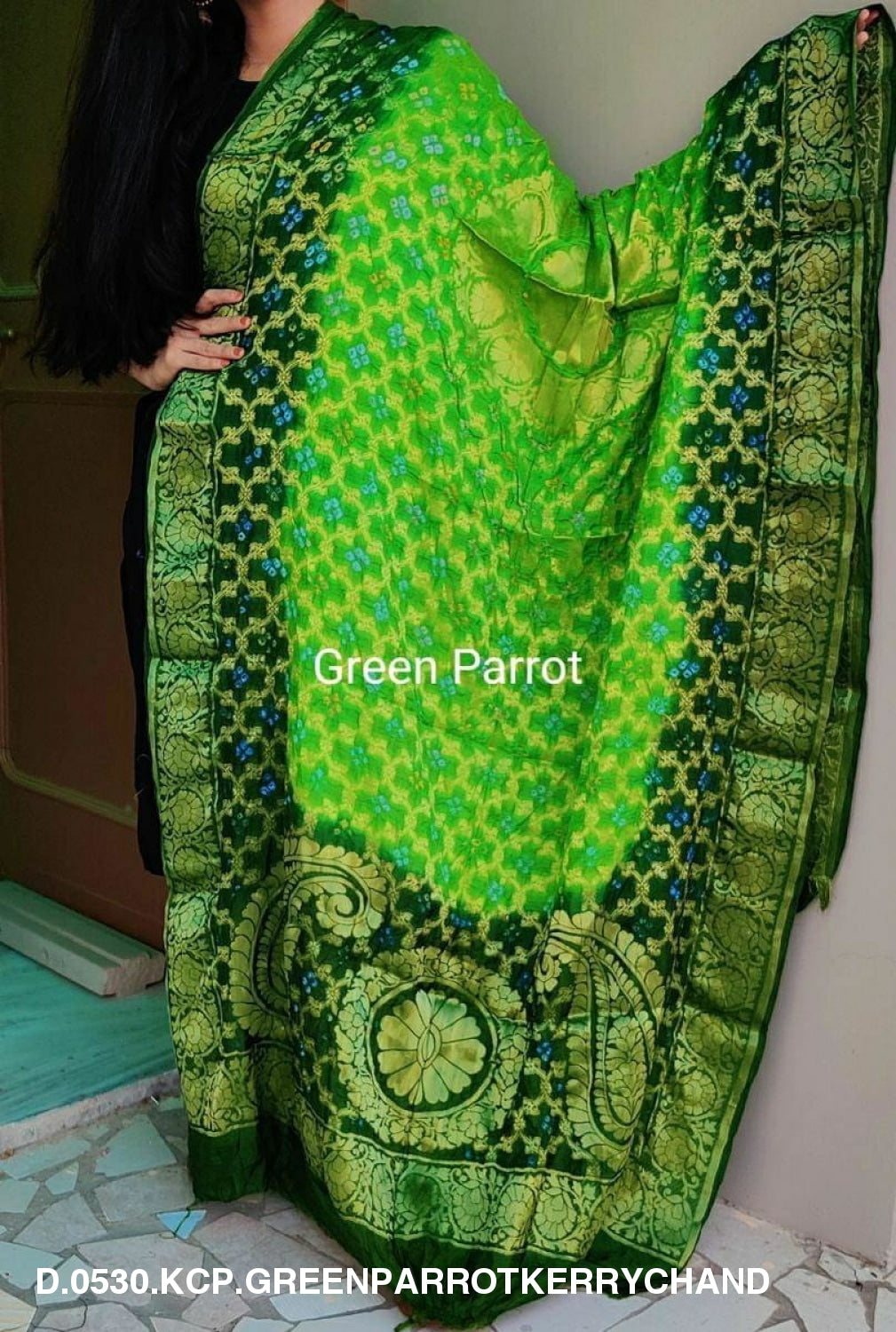 Banarasi Bandhej Gharchola Dupattas Or Kc Green Parrot Kerry Chand Dupatta