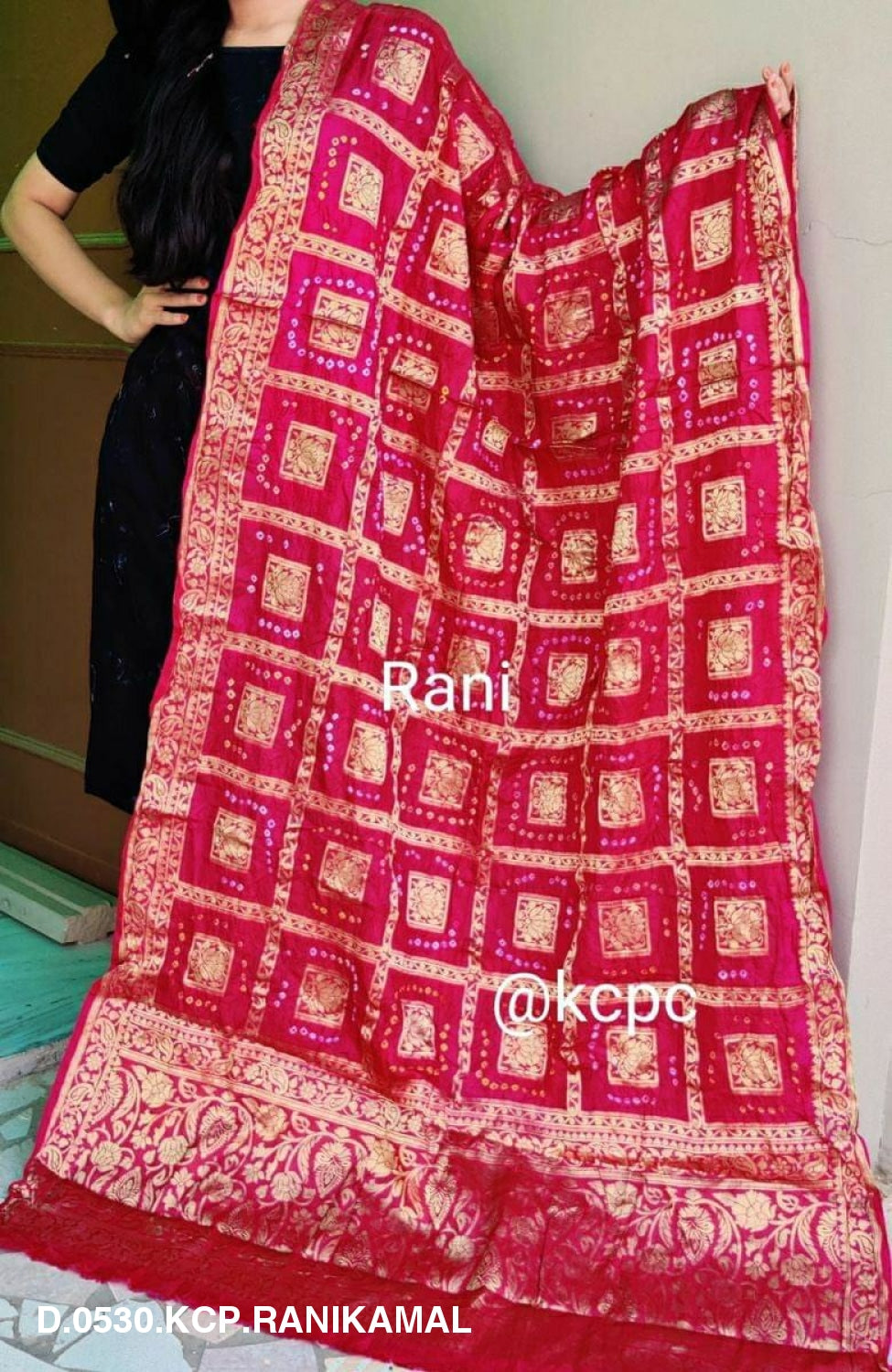 Banarasi Bandhej Gharchola Dupattas Or Kc Rani Kamal Dupatta