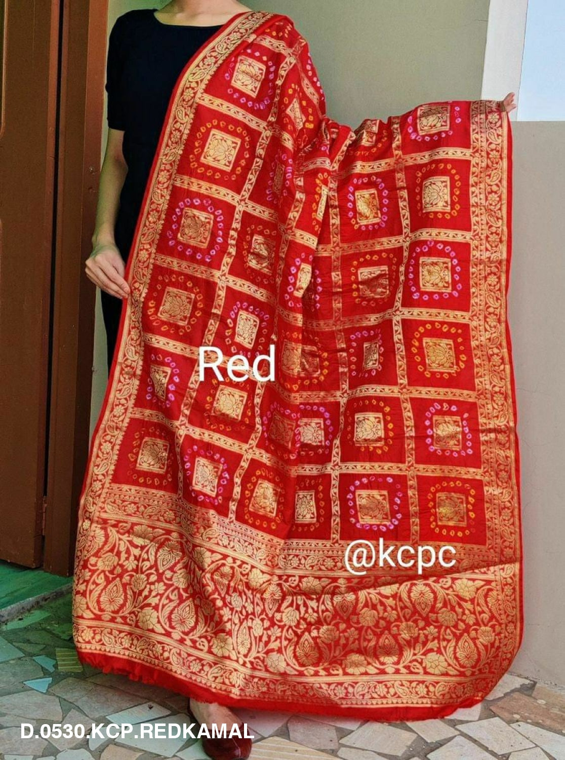 Banarasi Bandhej Gharchola Dupattas Or Kc Red Kamal Dupatta