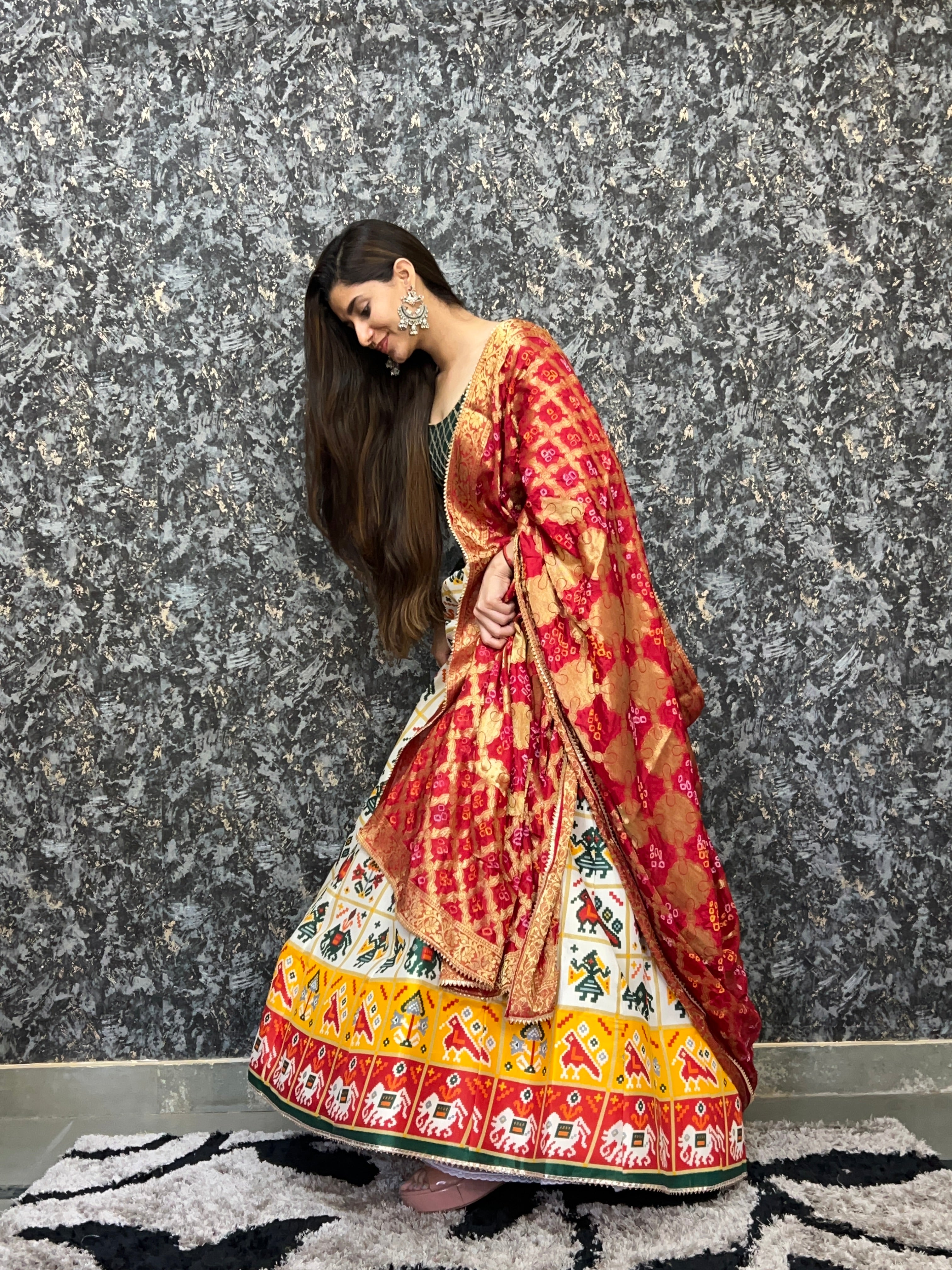 Natural beauty | Lehenga designs simple, Indian fashion, Indian dresses